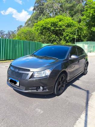 CHEVROLET CRUZE 1.8 LT 16V FLEX 4P MANUAL
